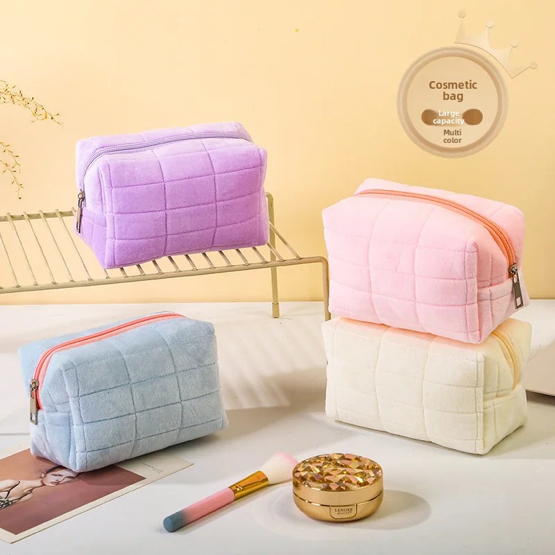 Luxury Skincare Makeup - Furry Surface Cosmetic Bag Luxury High-End
