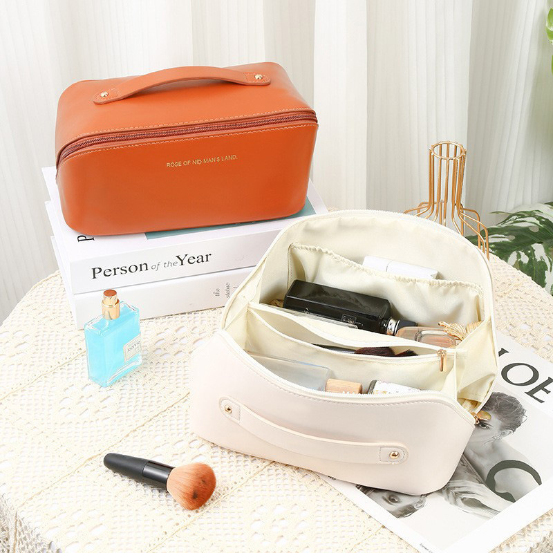 Pillow PU Cosmetic Bag Luxury  - مراجعة Luxury Skincare Daily وسعره