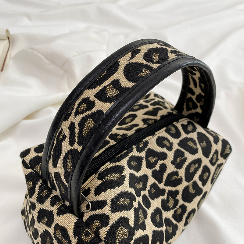 Leopard Makeup Bag Luxury  Lar - مراجعة Luxury Skincare Makeup وسعره